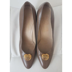 Vintage Salvatore Ferragamo Taupe Pumps